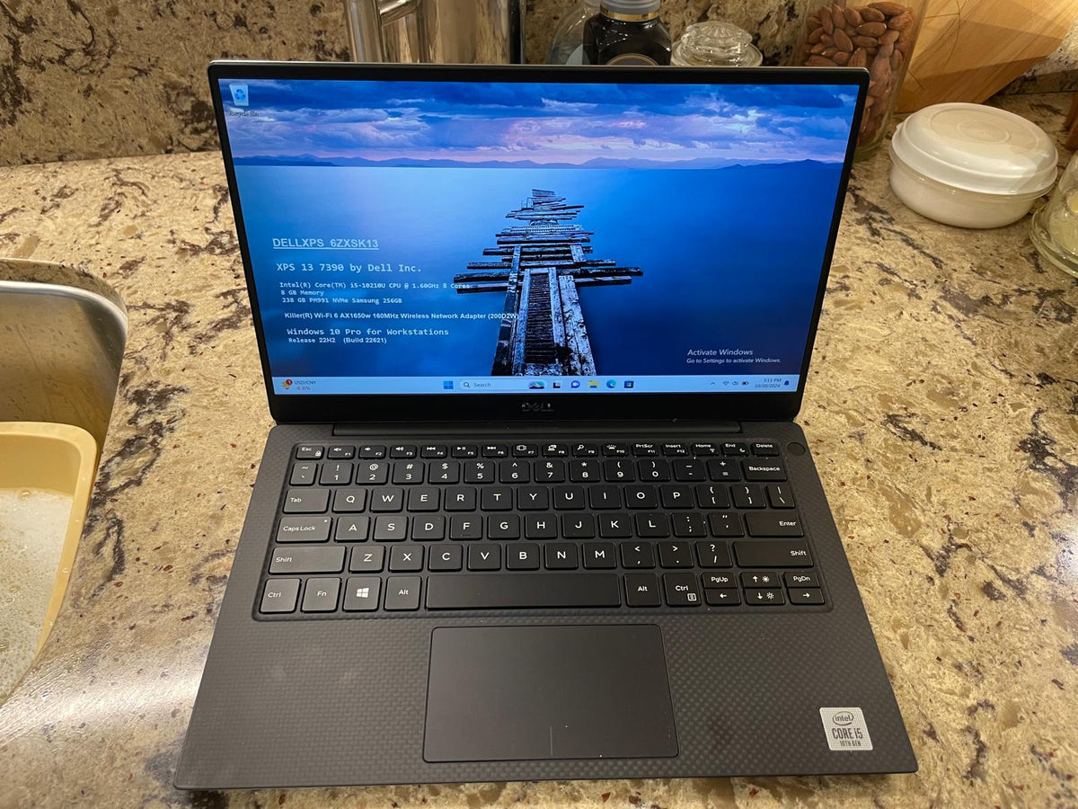 Dell XPS 13 7390 13.3" (256GB SSD, Intel Core i5-10210U, 1.60GHz, 8GB RAM)